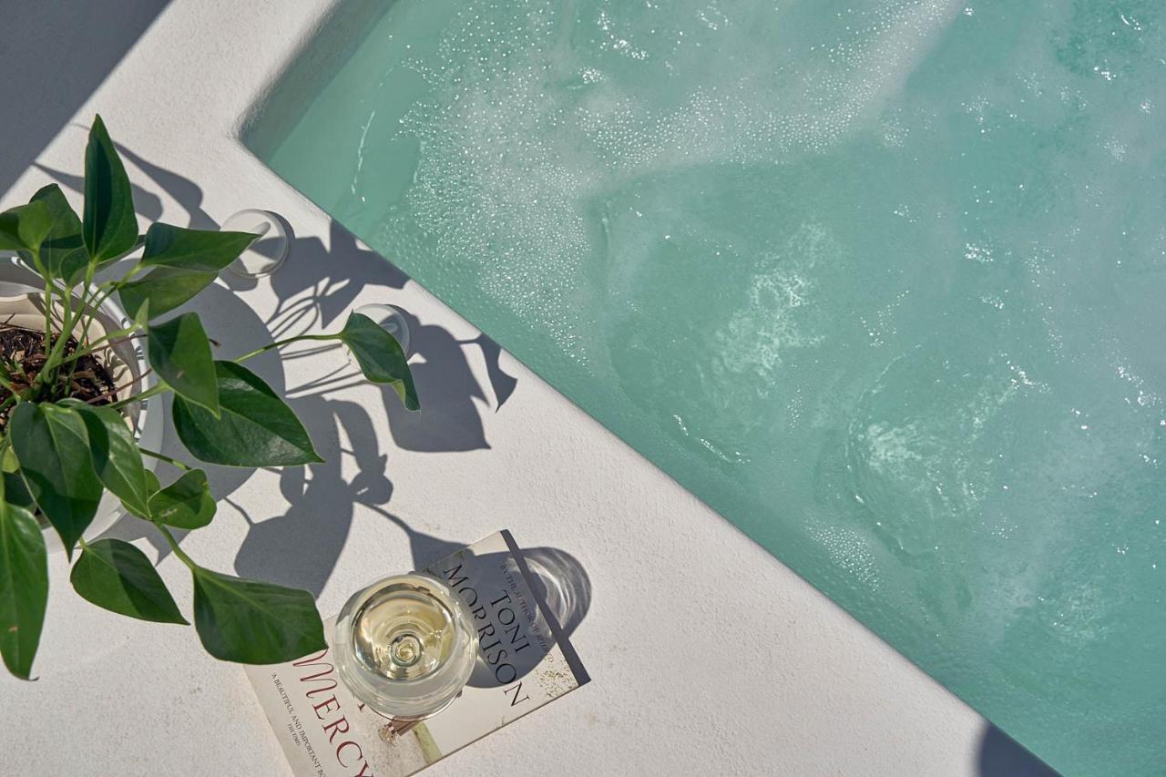 Nova Luxury Suites Pyrgos Kallistis ภายนอก รูปภาพ